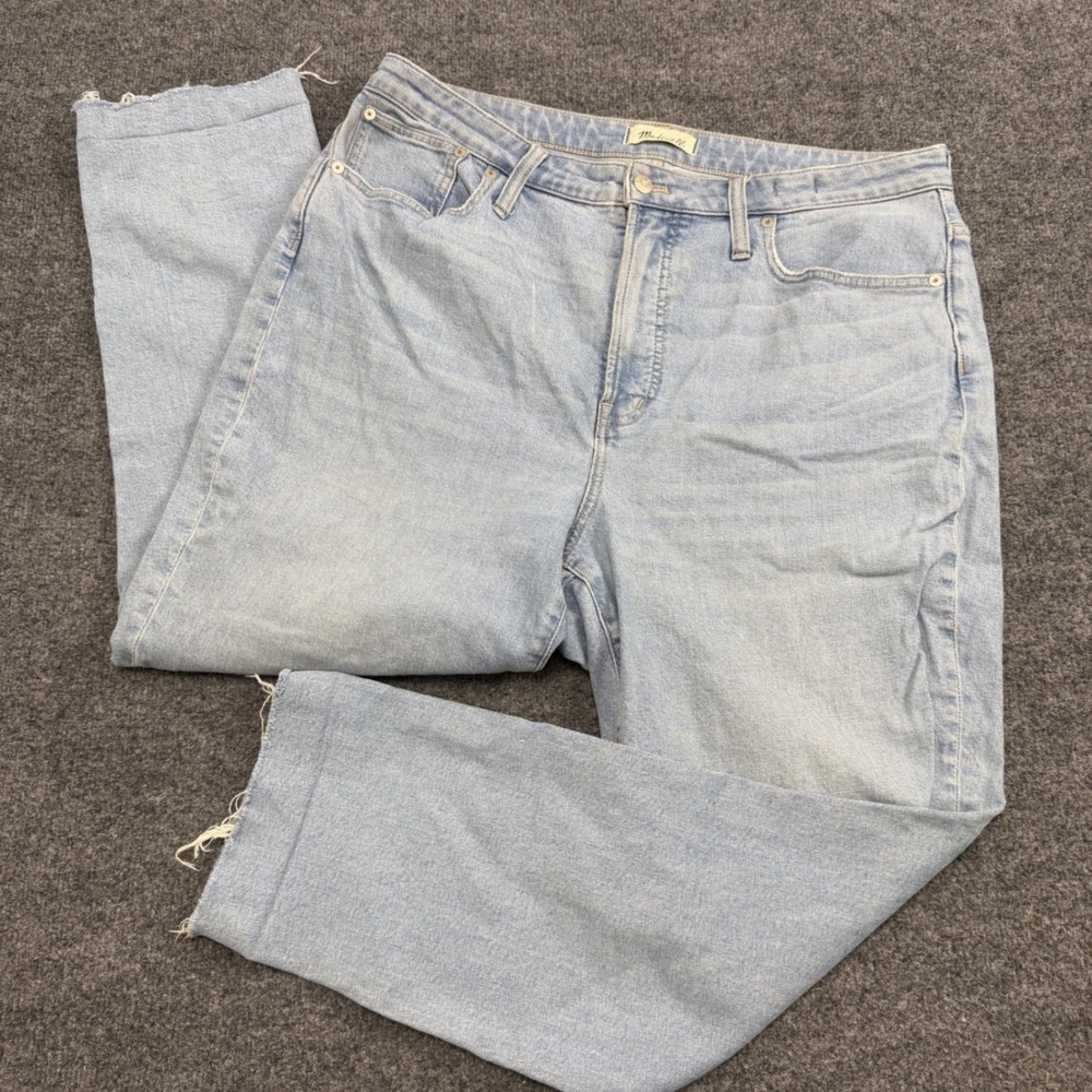 Madewell Curvy Perfect Vintage Jean Womens 32 Light Wash High Rise Raw Hem Mom